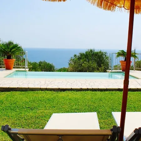 Alojamento de Acomodação e Pequeno-almoço Villa Amoru Castro By Hdsalento