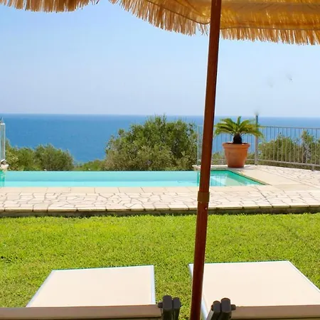 Villa Amoru Castro By Hdsalento ベッド・アンド・ブレックファスト 4*