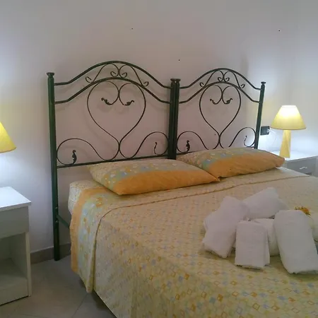 Alojamento de Acomodação e Pequeno-almoço Villa Amoru Castro By Hdsalento 4*