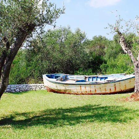 Alojamento de Acomodação e Pequeno-almoço Villa Amoru Castro By Hdsalento