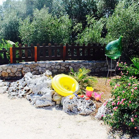 Alojamento de Acomodação e Pequeno-almoço Villa Amoru Castro By Hdsalento