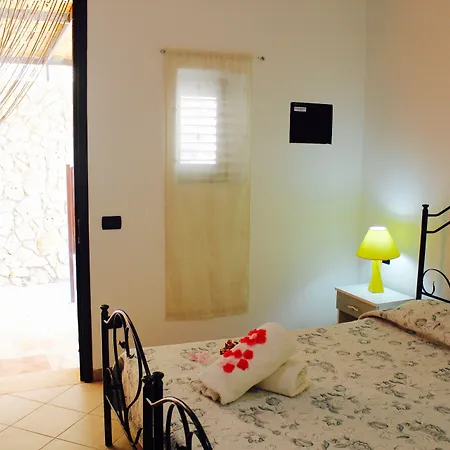 Alojamento de Acomodação e Pequeno-almoço Villa Amoru Castro By Hdsalento