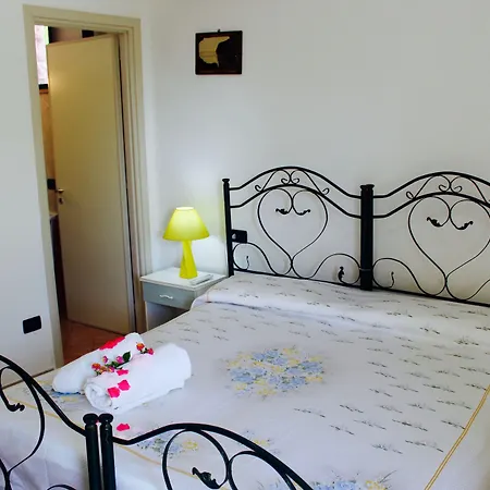 Alojamento de Acomodação e Pequeno-almoço Villa Amoru Castro By Hdsalento