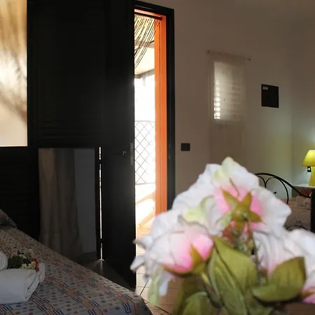 Amoru Bed & Breakfast 3*